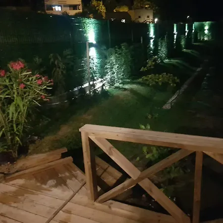 Teona 4* كارتيبي