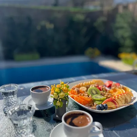 Bed & Breakfast Teona Kartepe